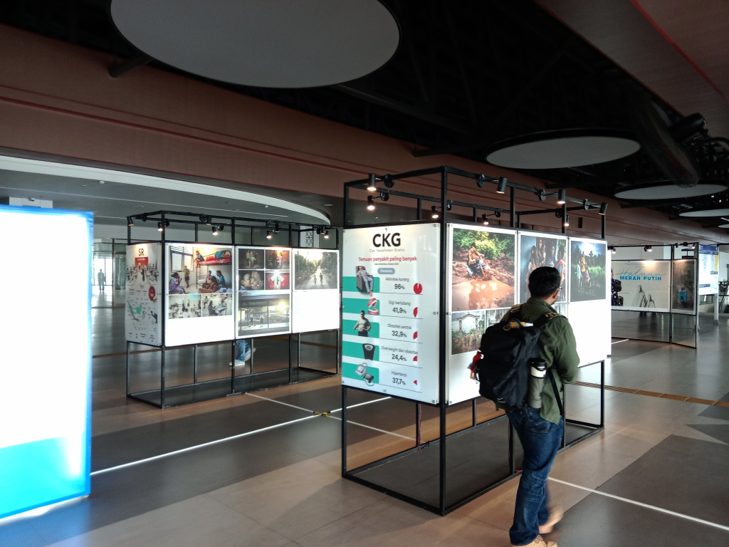 Pameran Jurnalistik Haluan Merah-Putih yang digelar oleh Kantor Berita Antara yang memberikan informasi tentang kebijakan strategis Pemerintahan Presiden Prabowo kepada publik (Ashar/SinPo.id)