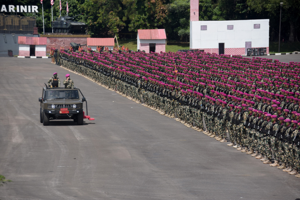 Panglima TNI pimpin upacara peringatan HUT ke-80 Korps Marinir (Ashar/Foto:KoptuMarAinulYaqin/SinPo.id)