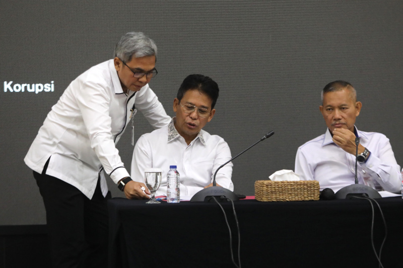 Kinerja KPK semester I 2025 telah menyetor 500 miliar ke kas negara (Ashar/SinPo.id)