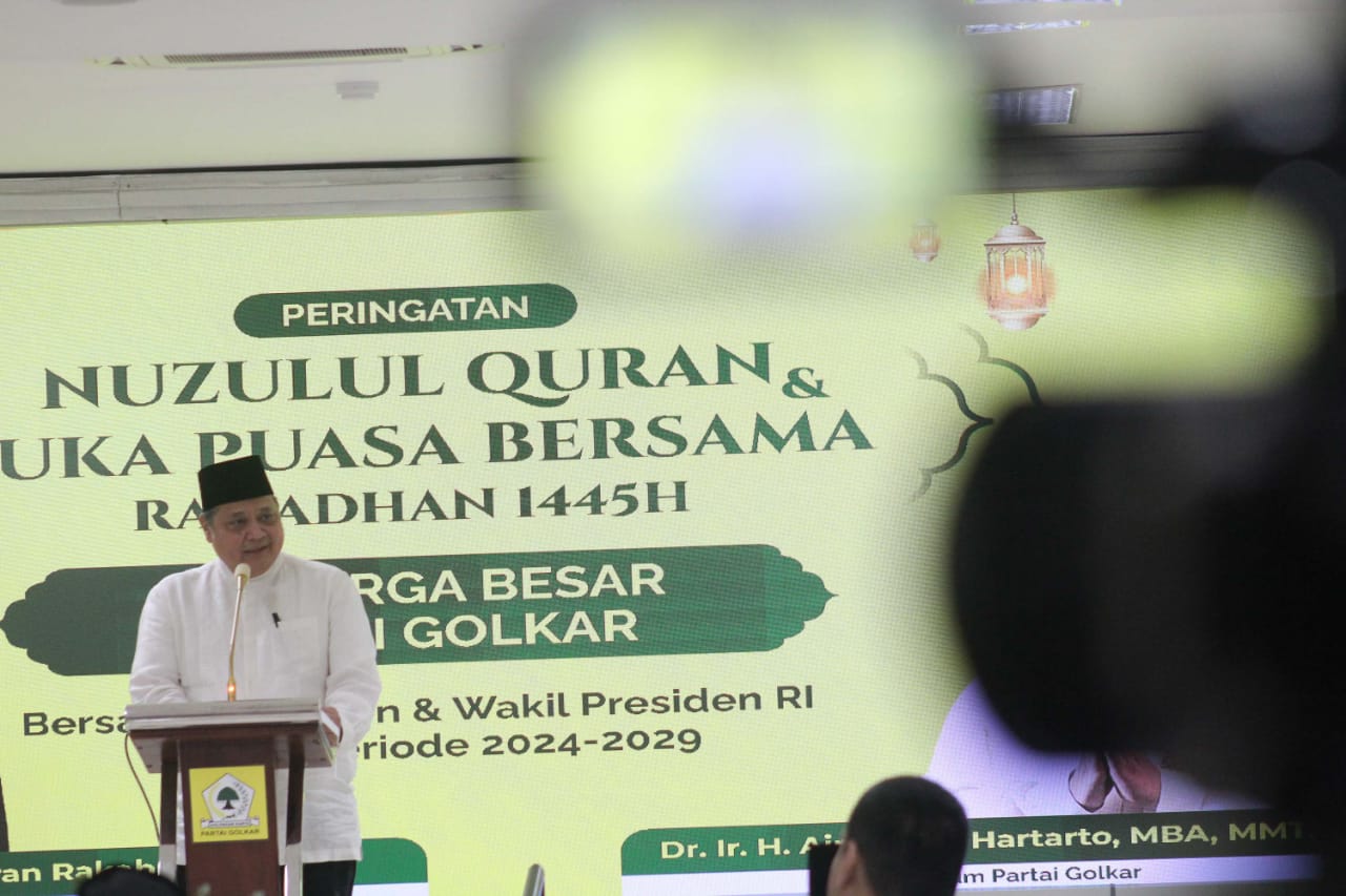 Ketua Umum Partai Golkar Airlangga Hartarto gelar buka puasa bersama Presiden terpilih Prabowo Subianto dan Gibran Rakabuming Raka di Gedung Golkar murni slipi (Ashar/SinPo.id)