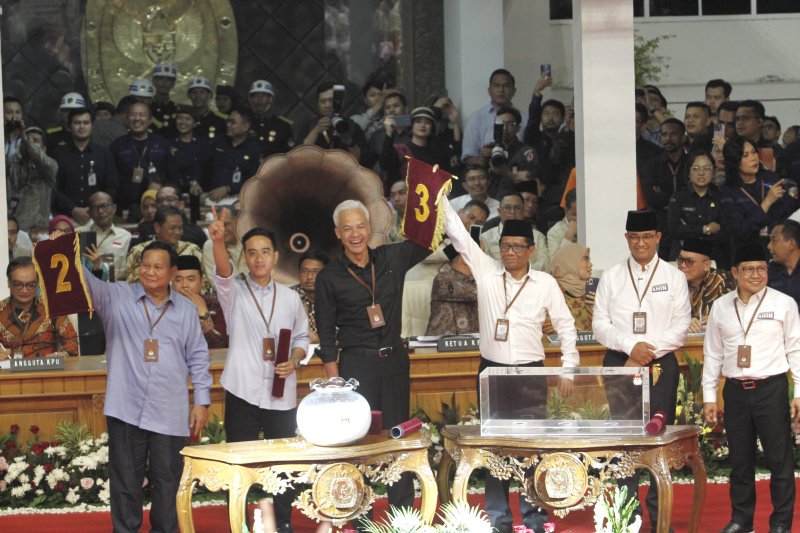 Pasangan Capres-Cawapres Prabowo-Gibran mendapatkan nomer urut 2 (Ashar/SinPo.id)