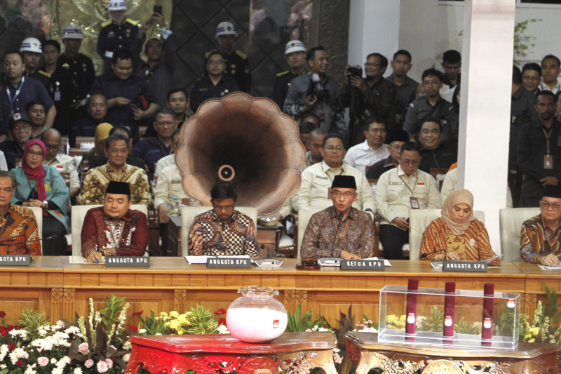 Pasangan Capres-Cawapres Prabowo-Gibran mendapatkan nomer urut 2 (Ashar/SinPo.id)