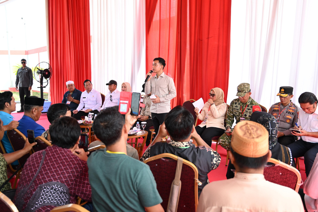 Wakil Presiden Gibran Rakabuming meninjau Kampung Nelayan Merah Putih di Desa Margasari, Lampung Timur (Ashar/Foto: Setwapres/SinPo.id)