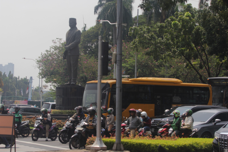 Gubernur DKI Jakarta Pramono Anung berencana akan memindahkan Patung MH Thamrin di jalan MH Thamrin (Ashar/SinPo.id)