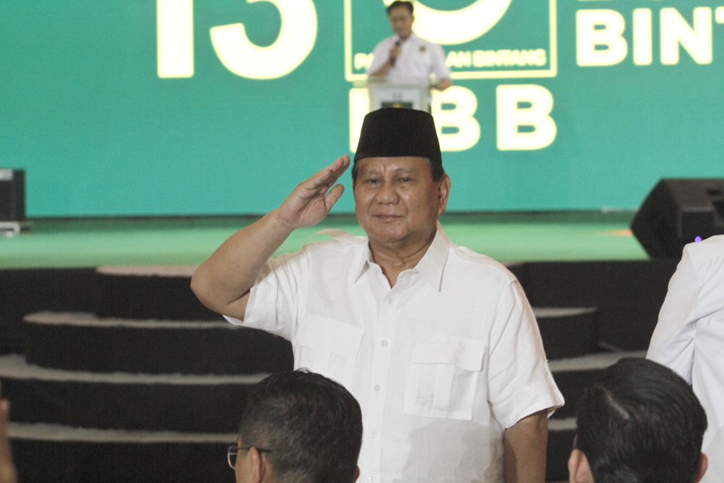 Partai Bulan Bintang (PBB) dalam milad ke-25 resmi Deklarasi dukung Prabowo di Pilpres 2024 nanti (Ashar/SinPo.id)