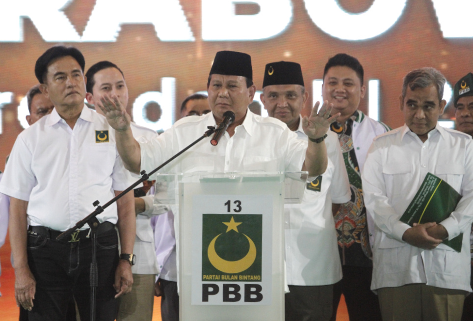 Partai Bulan Bintang (PBB) dalam milad ke-25 resmi Deklarasi dukung Prabowo di Pilpres 2024 nanti (Ashar/SinPo.id)