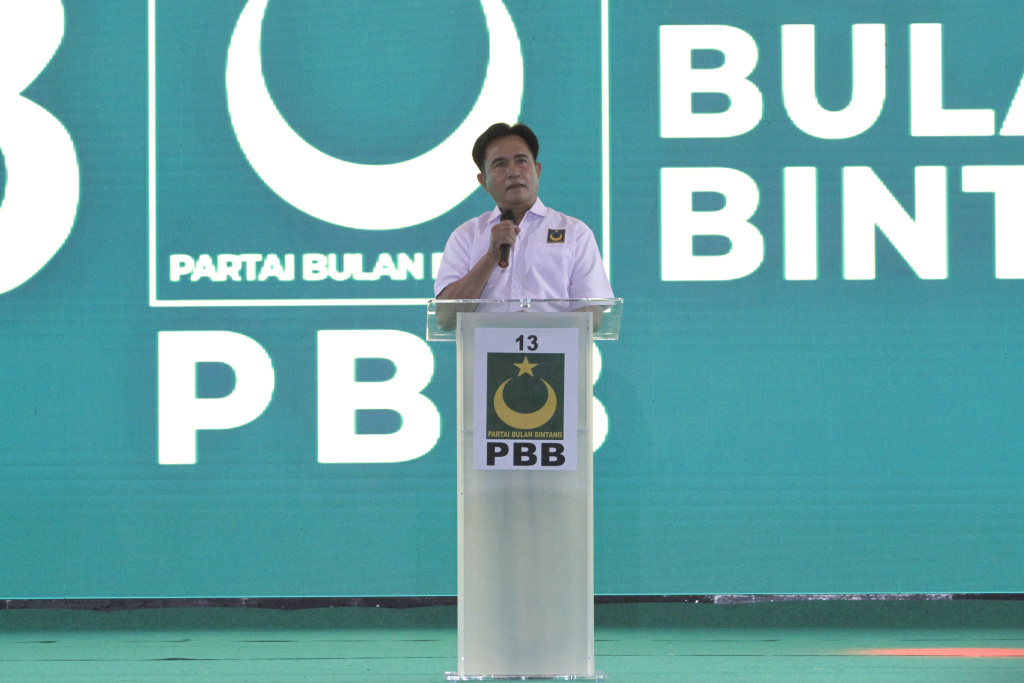 Partai Bulan Bintang (PBB) dalam milad ke-25 resmi Deklarasi dukung Prabowo di Pilpres 2024 nanti (Ashar/SinPo.id)