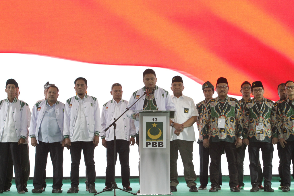 Partai Bulan Bintang (PBB) dalam milad ke-25 resmi Deklarasi dukung Prabowo di Pilpres 2024 nanti (Ashar/SinPo.id)