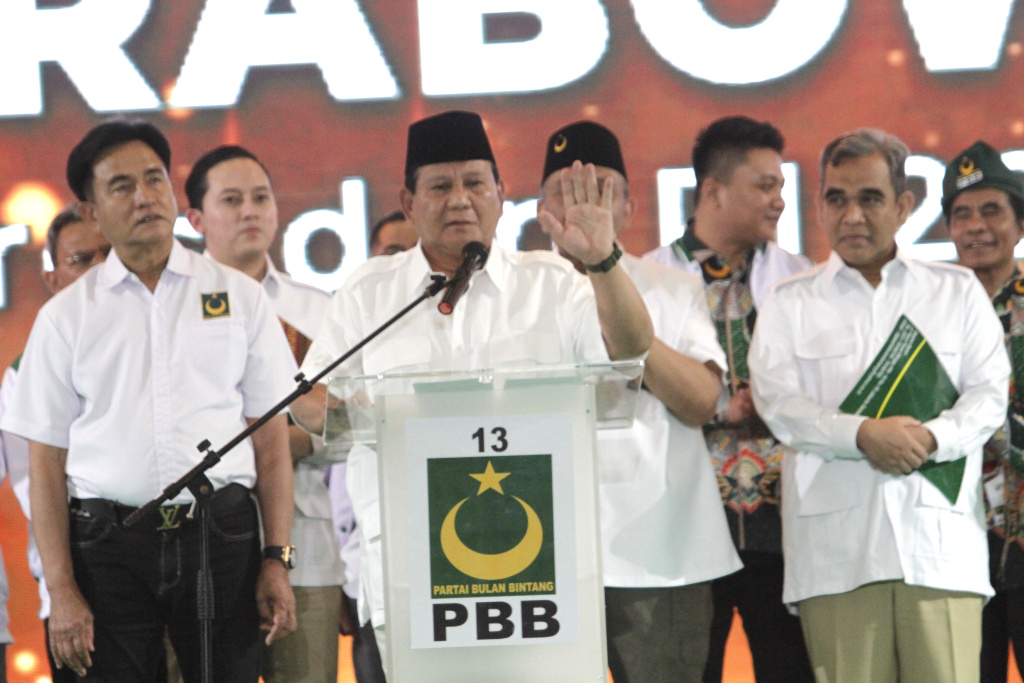 Partai Bulan Bintang (PBB) dalam milad ke-25 resmi Deklarasi dukung Prabowo di Pilpres 2024 nanti (Ashar/SinPo.id)