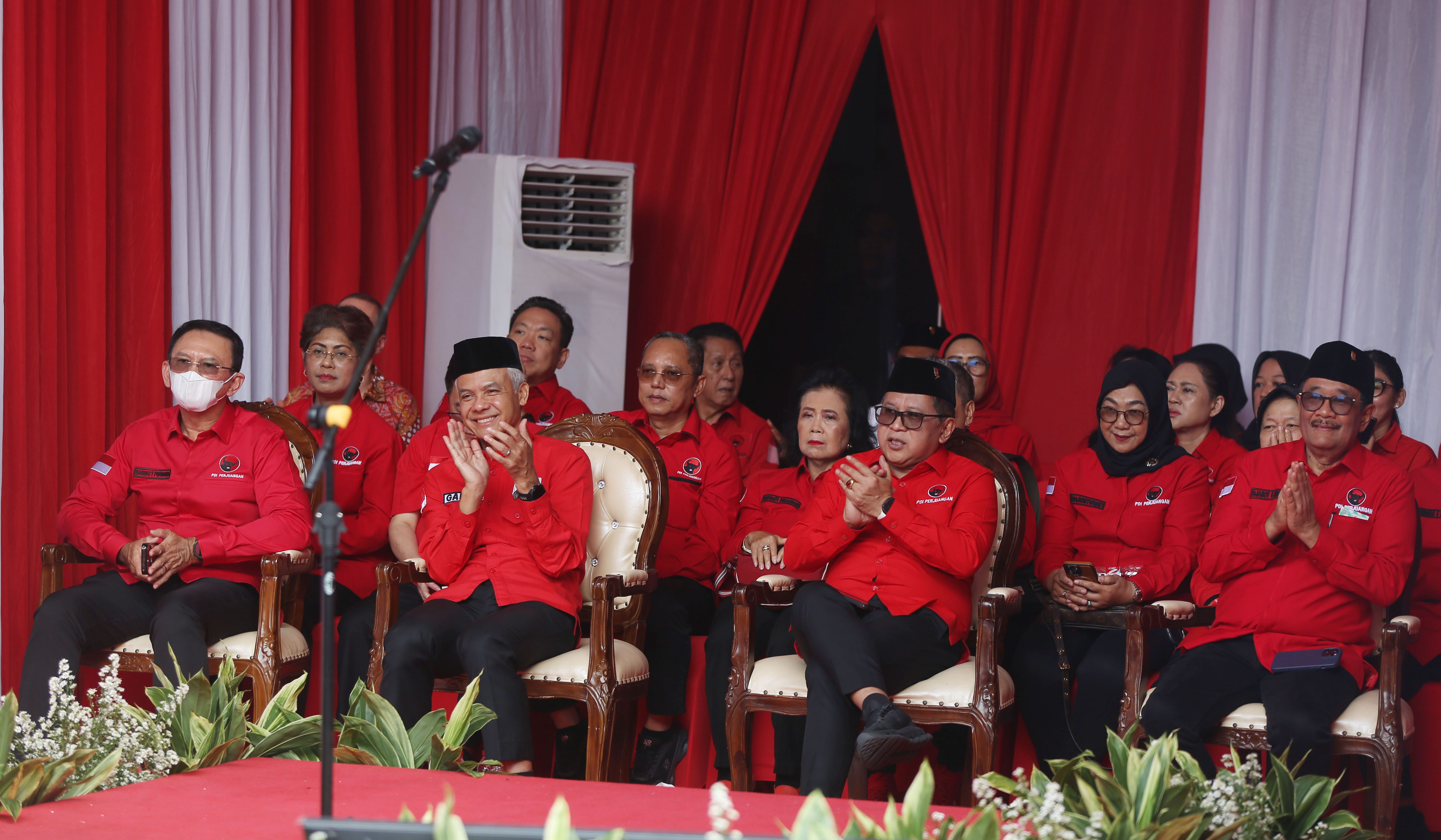 PDIP gelar upacara peringatan hari Pancasila. (Agus Priatna/SinPo.id)