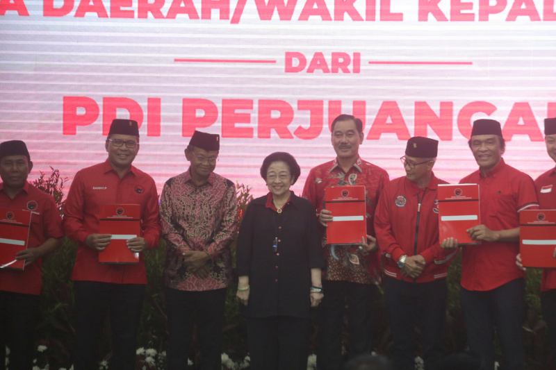 Ketua Umum PDI Perjuangan Megawati Soekarnoputri menyampaikan arahan usai mengumumkan bakal calon kepala daerah/wakil kepala daerah dari PDI Perjuangan di Kantor DPP PDIP (Ashar/Sinpo.id)