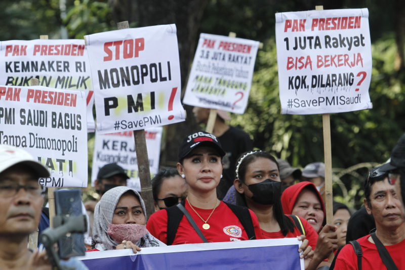 Puluhan para pekerja migran Indonesia  gelar aksi demo menuntut perlindungan dari Pemerintah (Ashar/SinPo.id)