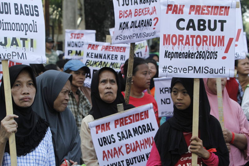 Puluhan para pekerja migran Indonesia  gelar aksi demo menuntut perlindungan dari Pemerintah (Ashar/SinPo.id)