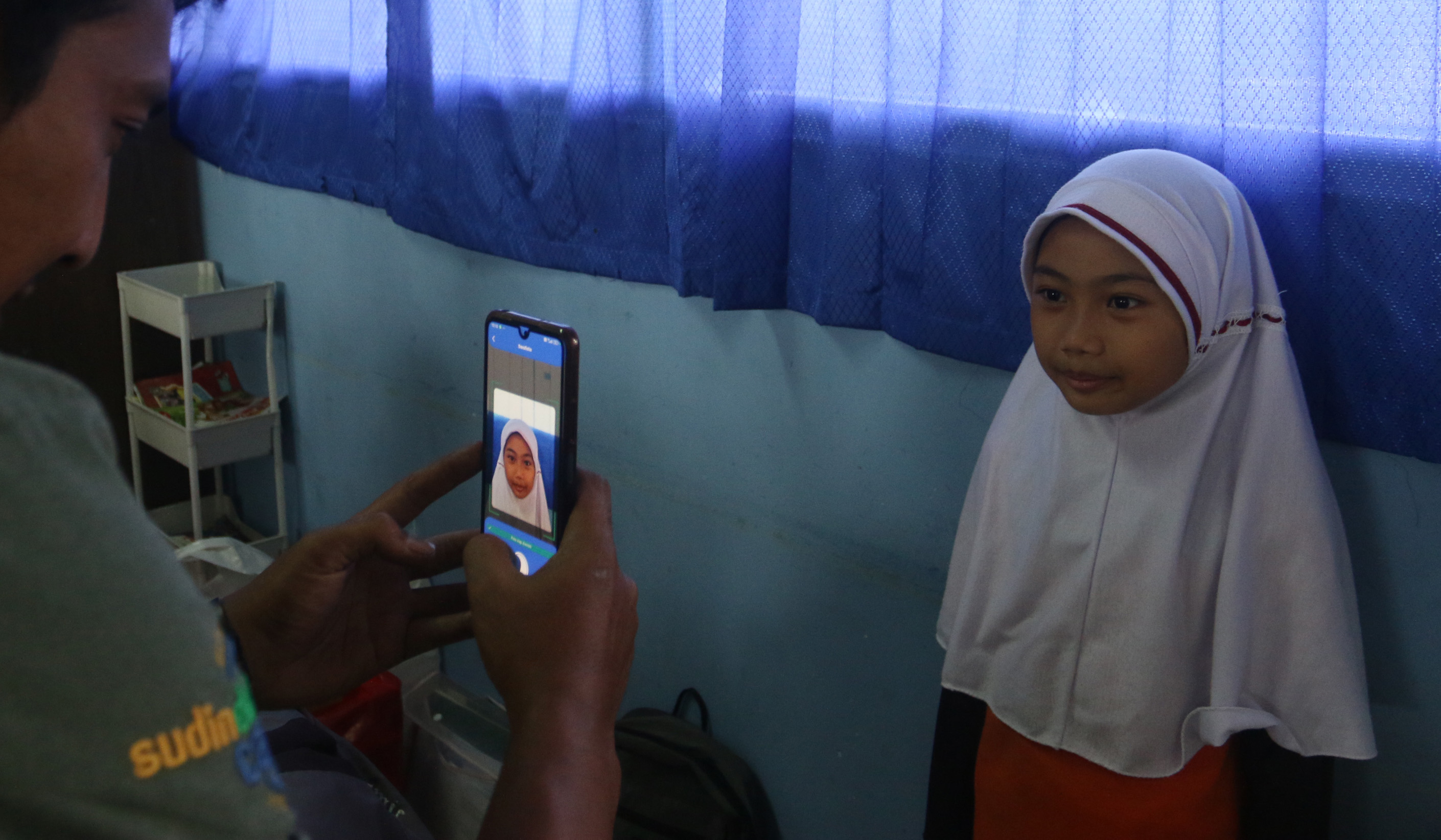 Dukcapil menggelar program Laksana Sultan di SDN 01 Kebagusan. (Agus Priatna/SinPo.id)
