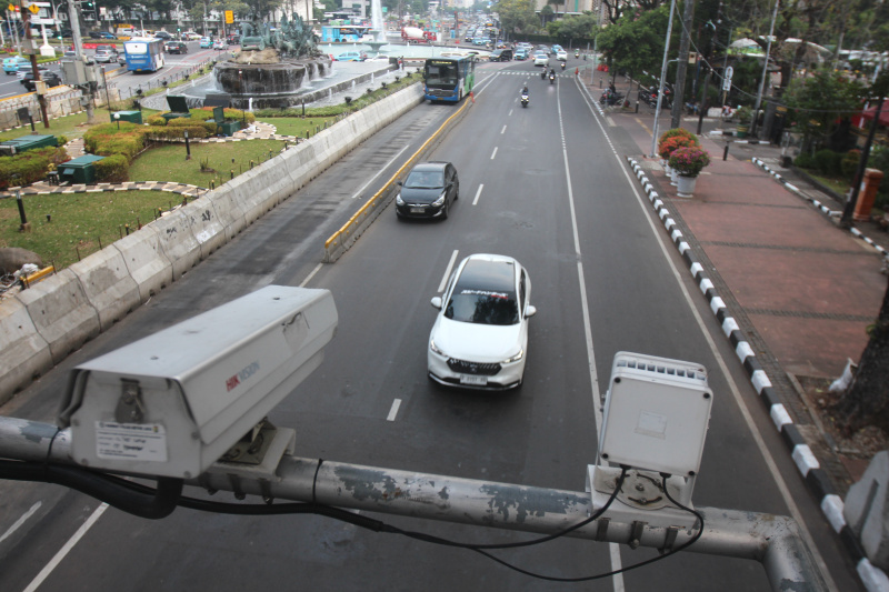 Ditjen Bina Marga PUPR bakal pasang kamera CCTV-AI di 38 lokasi baru sepanjang tahun 2024 untuk merekam data lalu lintas di jalan-jalan nasional (Ashar/SinPo.id)