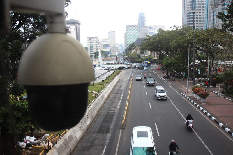 Ditjen Bina Marga PUPR bakal pasang kamera CCTV-AI di 38 lokasi baru sepanjang tahun 2024 untuk merekam data lalu lintas di jalan-jalan nasional (Ashar/SinPo.id)