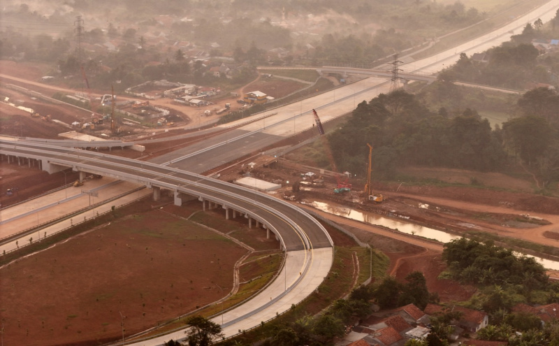 Konstruksi Jalan Tol sepanjang 5,40 Km dengan progres  telah mencapai tahap akhir penyelesaian, ditargetkan selesai konstruksi dan dapat dioperasikan pada Kuartal 3 tahun 2024 (Ashar/SinPo.id)