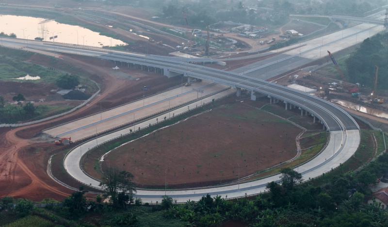 Konstruksi Jalan Tol sepanjang 5,40 Km dengan progres  telah mencapai tahap akhir penyelesaian, ditargetkan selesai konstruksi dan dapat dioperasikan pada Kuartal 3 tahun 2024 (Ashar/SinPo.id)