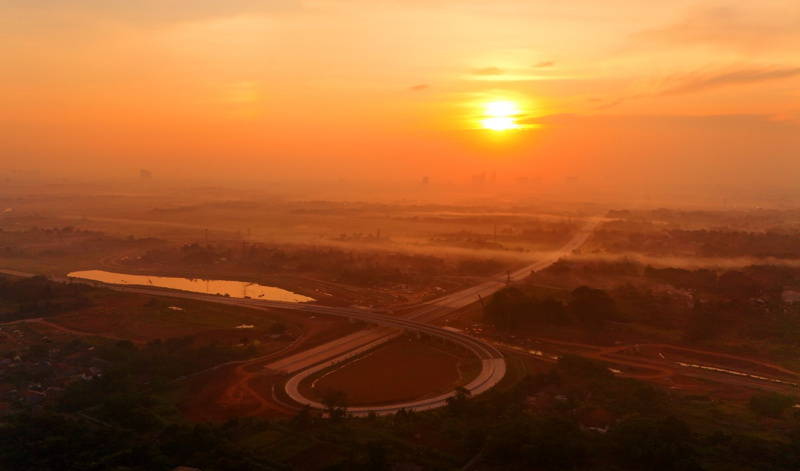 Konstruksi Jalan Tol sepanjang 5,40 Km dengan progres  telah mencapai tahap akhir penyelesaian, ditargetkan selesai konstruksi dan dapat dioperasikan pada Kuartal 3 tahun 2024 (Ashar/SinPo.id)