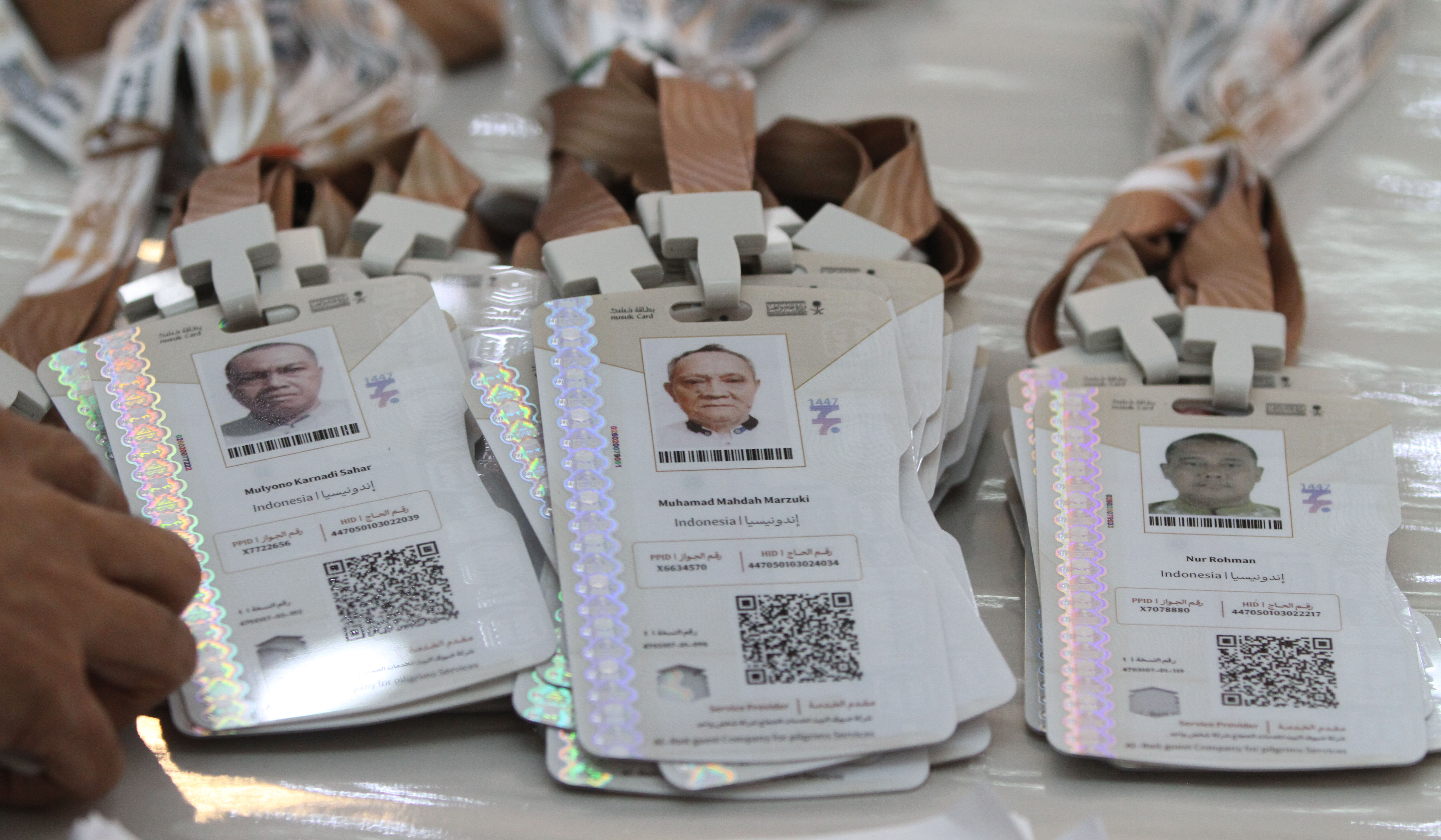 Pemeriksaan kesehatan calhaj di Asrama Haji Pondok Gede. (Agus Priatna/SinPo.id)