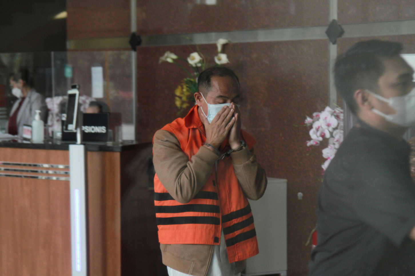 Pemeriksaan lanjutan tersangka Hakim Agung Gazalba Saleh di Gedung Merah Putih KPK terkait kasus suap penanganan perkara di Mahkamah Agung (Ashar/SinPo.id)