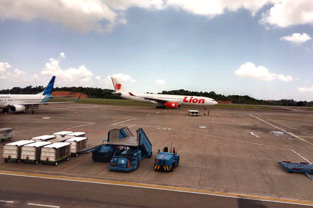 Pemerintah akan berencana memberikan diskon tiket pesawat menjelang natal dan akhir tahun (Ashar/SinPo.id)