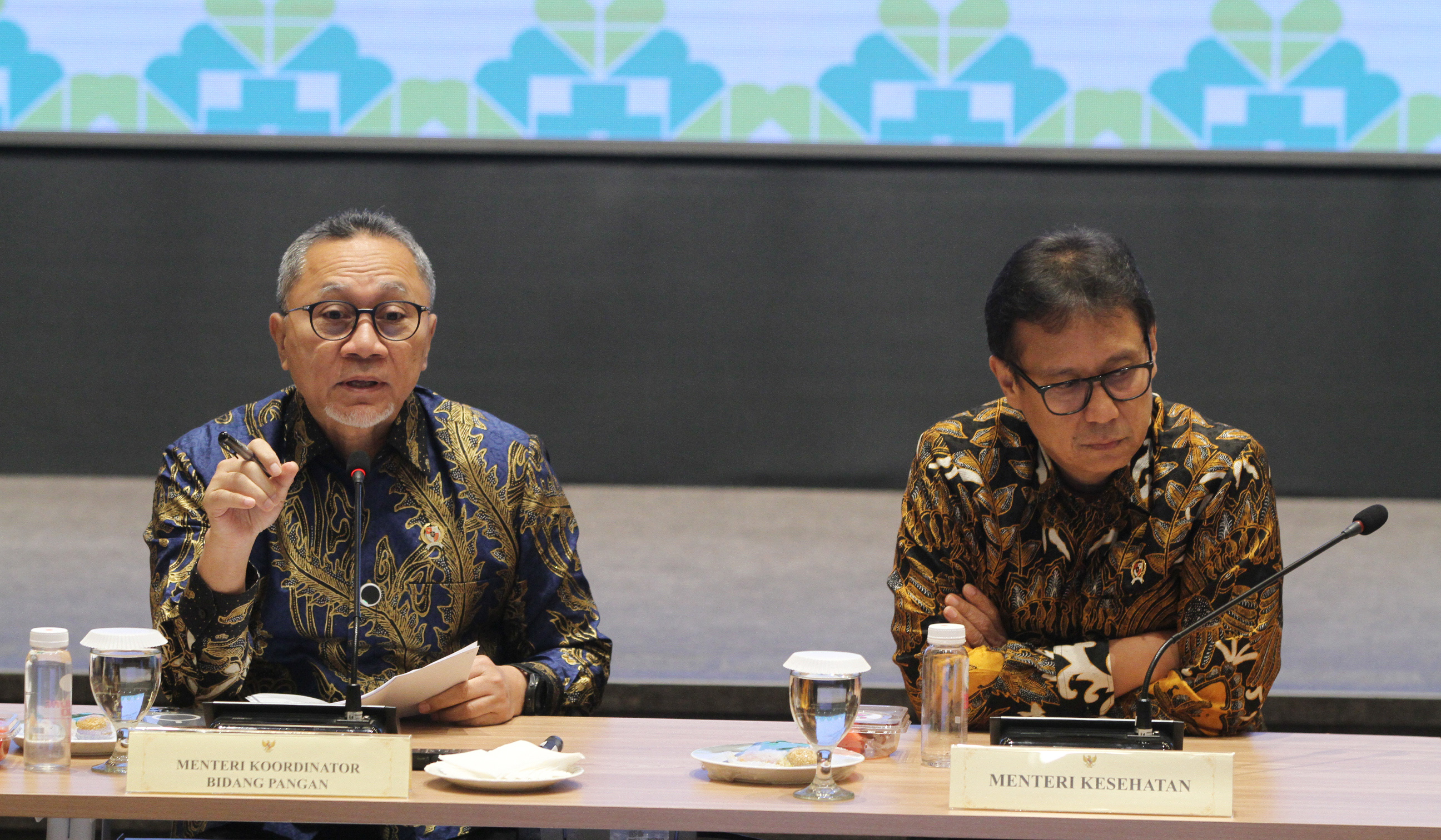 Konferensi pers Menko Pangan, Zulkifli Hasan. (Agus Priatna/SinPo.id)