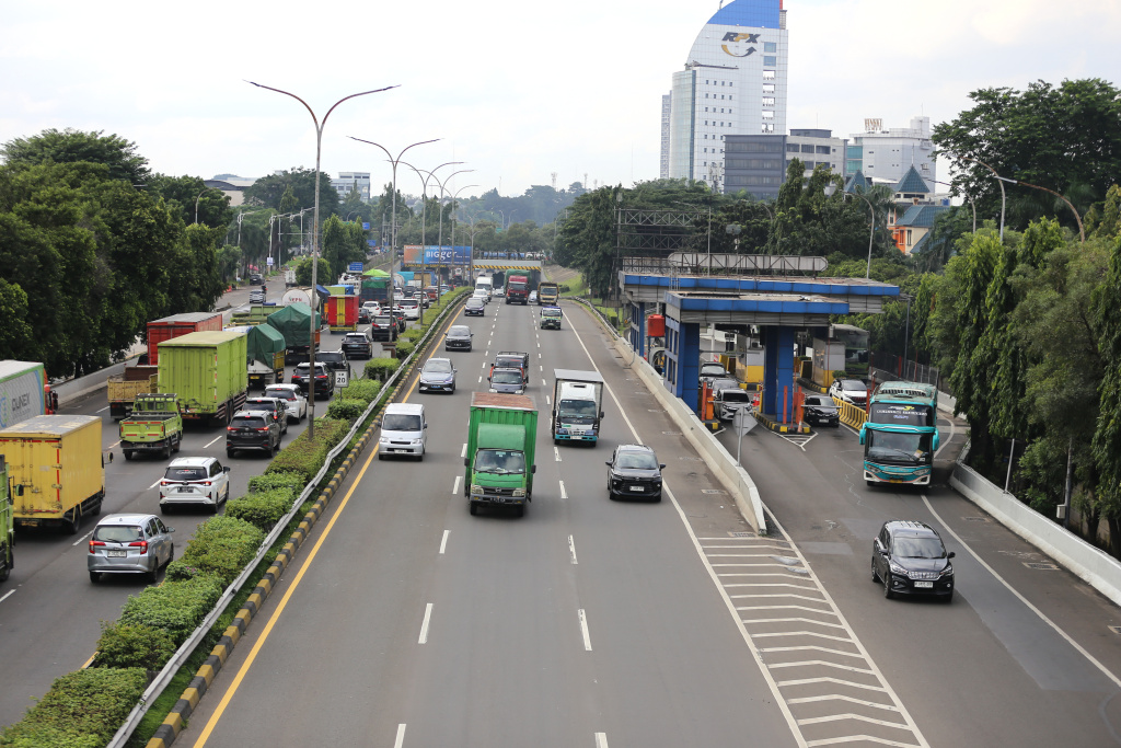 Pemerintah akan menyiapkan diskon tarif tol jelang libur mudik Lebaran (Ashar/SinPo.id)
