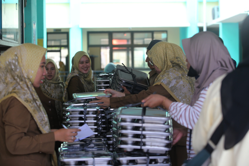 Pemkot Tangsel akan mendukung dan mensukseskan program Makan Bergizi Gratis program andalan Presiden Prabowo (Ashar/SinPo.id)