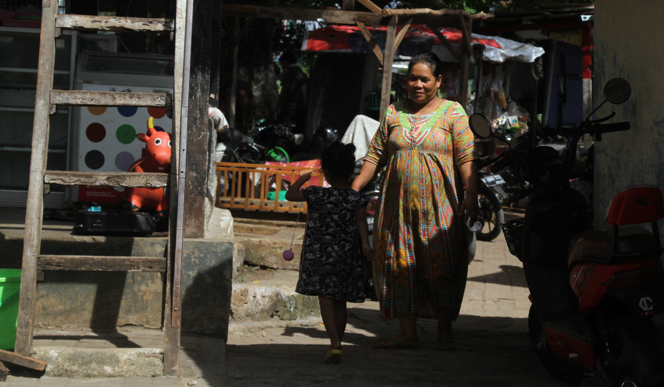 Suasana TPU Kober Jatinegara. (Agus Priatna/SinPo.id)