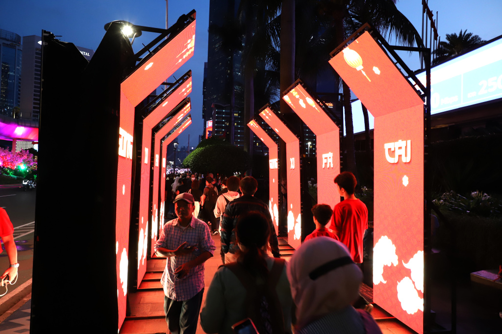 Pemprov DKI Gelar Jakarta Light Festival dalam sambut perayaan Tahun Baru Imlek 2577 Kuda Api (Ashar/SinPo.id)