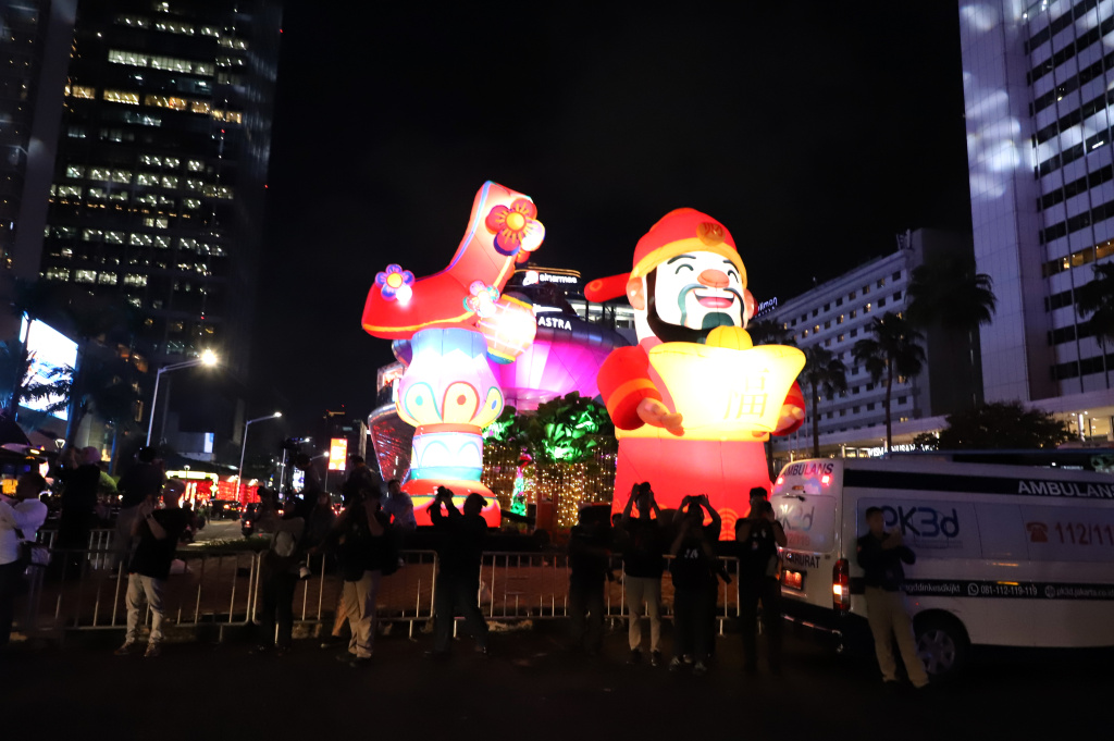 Pemprov DKI Gelar Jakarta Light Festival dalam sambut perayaan Tahun Baru Imlek 2577 Kuda Api (Ashar/SinPo.id)