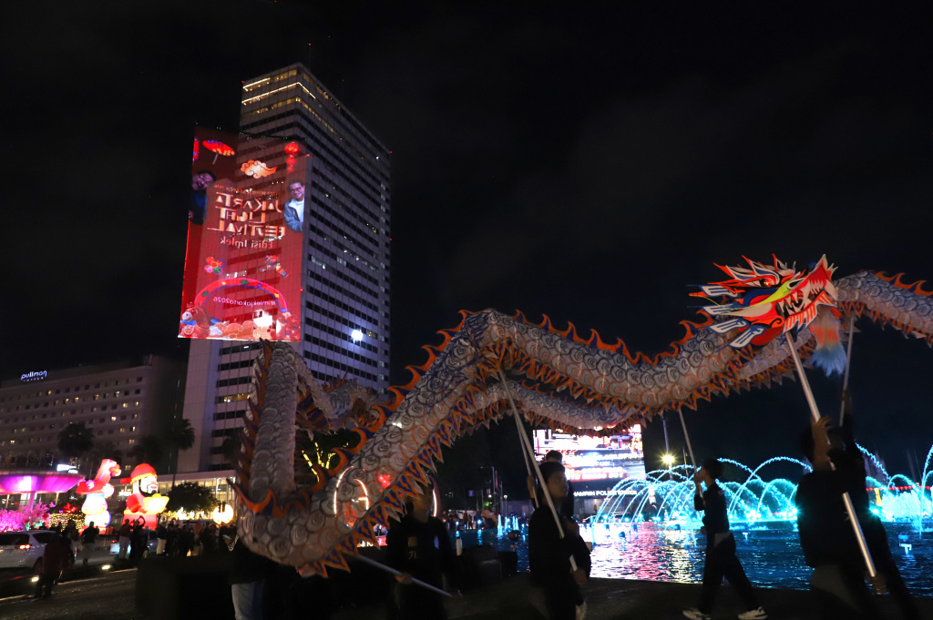 Pemprov DKI Gelar Jakarta Light Festival dalam sambut perayaan Tahun Baru Imlek 2577 Kuda Api (Ashar/SinPo.id)