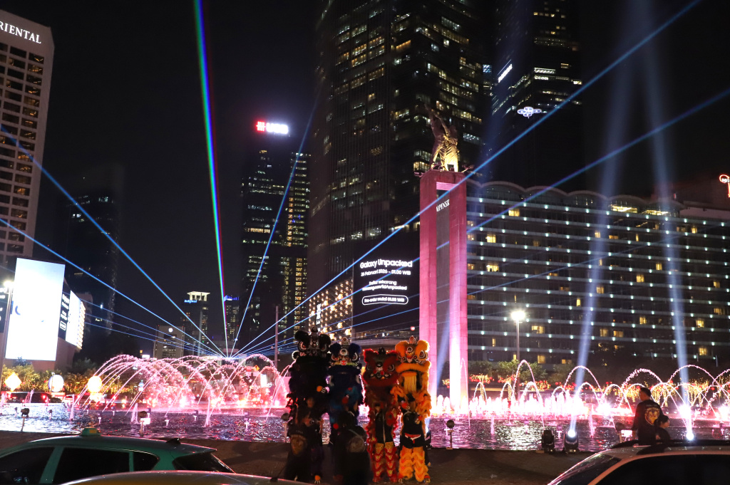 Pemprov DKI Gelar Jakarta Light Festival dalam sambut perayaan Tahun Baru Imlek 2577 Kuda Api (Ashar/SinPo.id)
