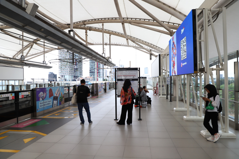 Pemprov DKI Jakarta akan berencana memperluas cakupan transportasi gratis yang awalnya untuk Transjakarta kini akan diperluas layanin gratis hingga MRT dan LRT (Ashar/SinPo.id)