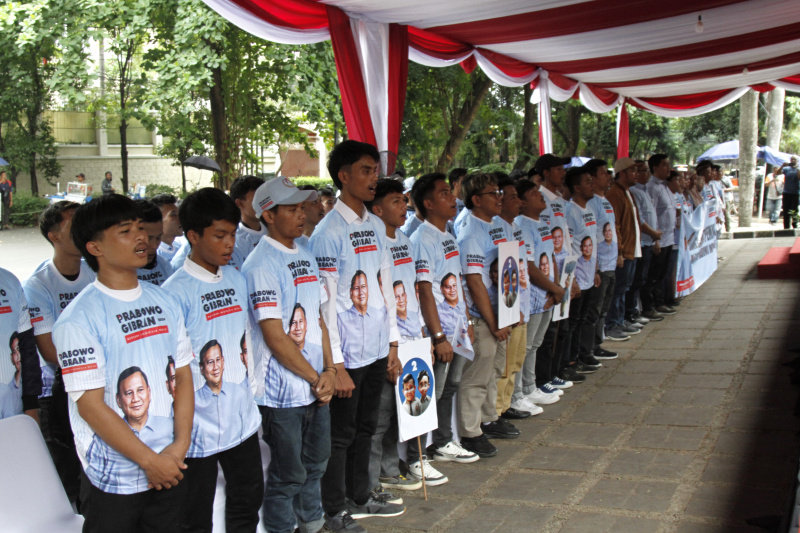 Pemuda Milineal Indonesia mendeklarasikan mendukung paslon nomor urut 02 Prabowo-Gibran di Pilpres 2024 (Ashar/SinPo.id)