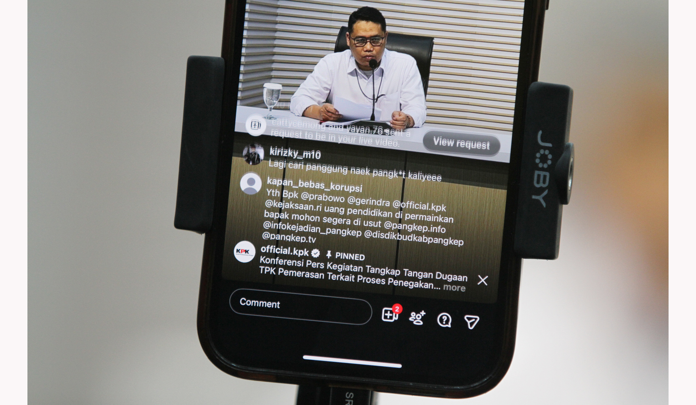 Konferensi pers penahanan pejabat Kejari. (Agus Priatna/SinPo.id)