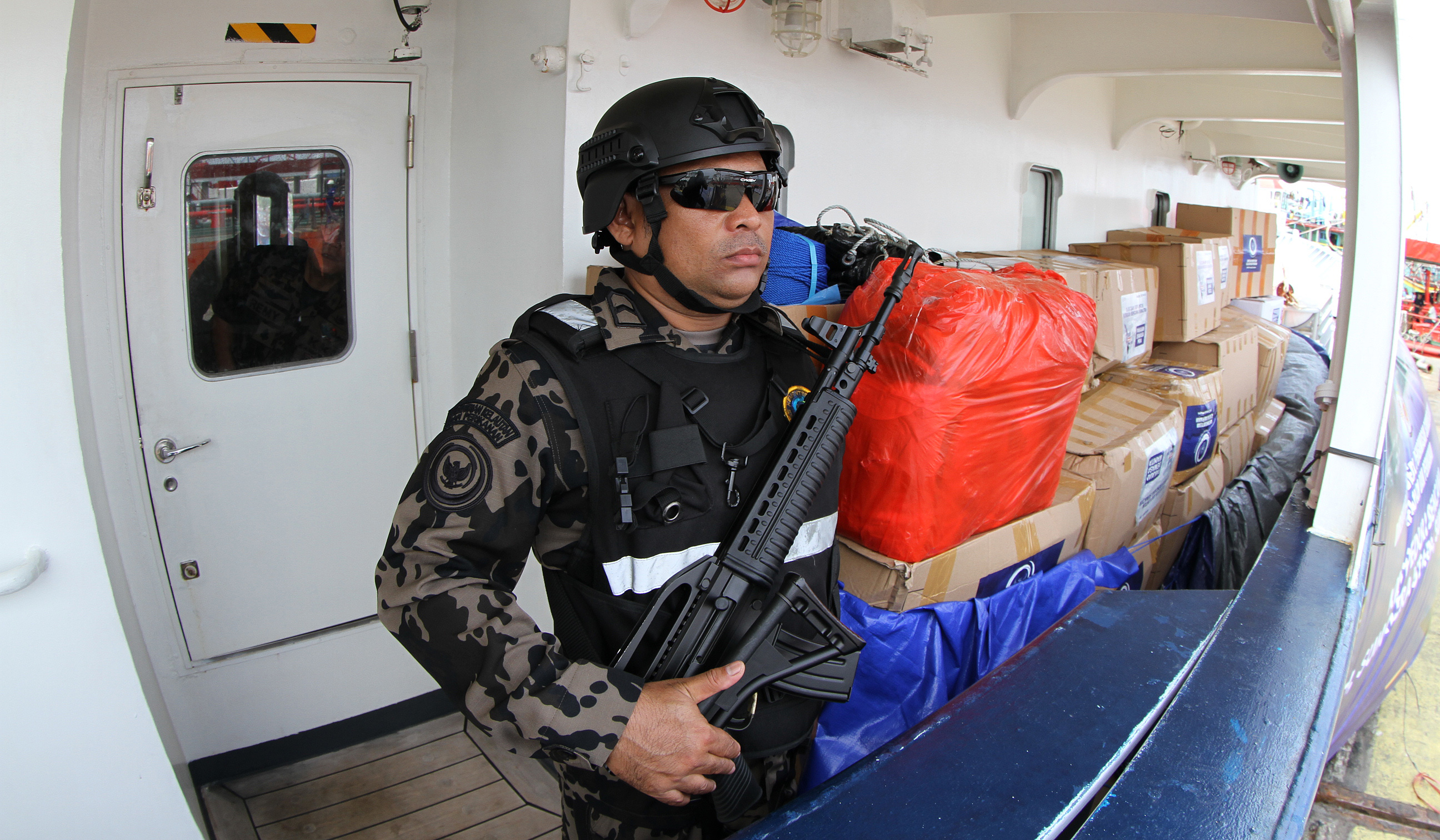 Pengiriman bantuan bencana. (Agus Priatna/SinPo.id)