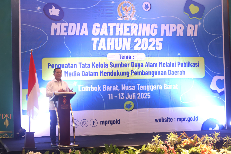 Wakil Ketua MPR RI, Hidayat Nur Wahid. (SinPo.id/Galuh Ratnatika)