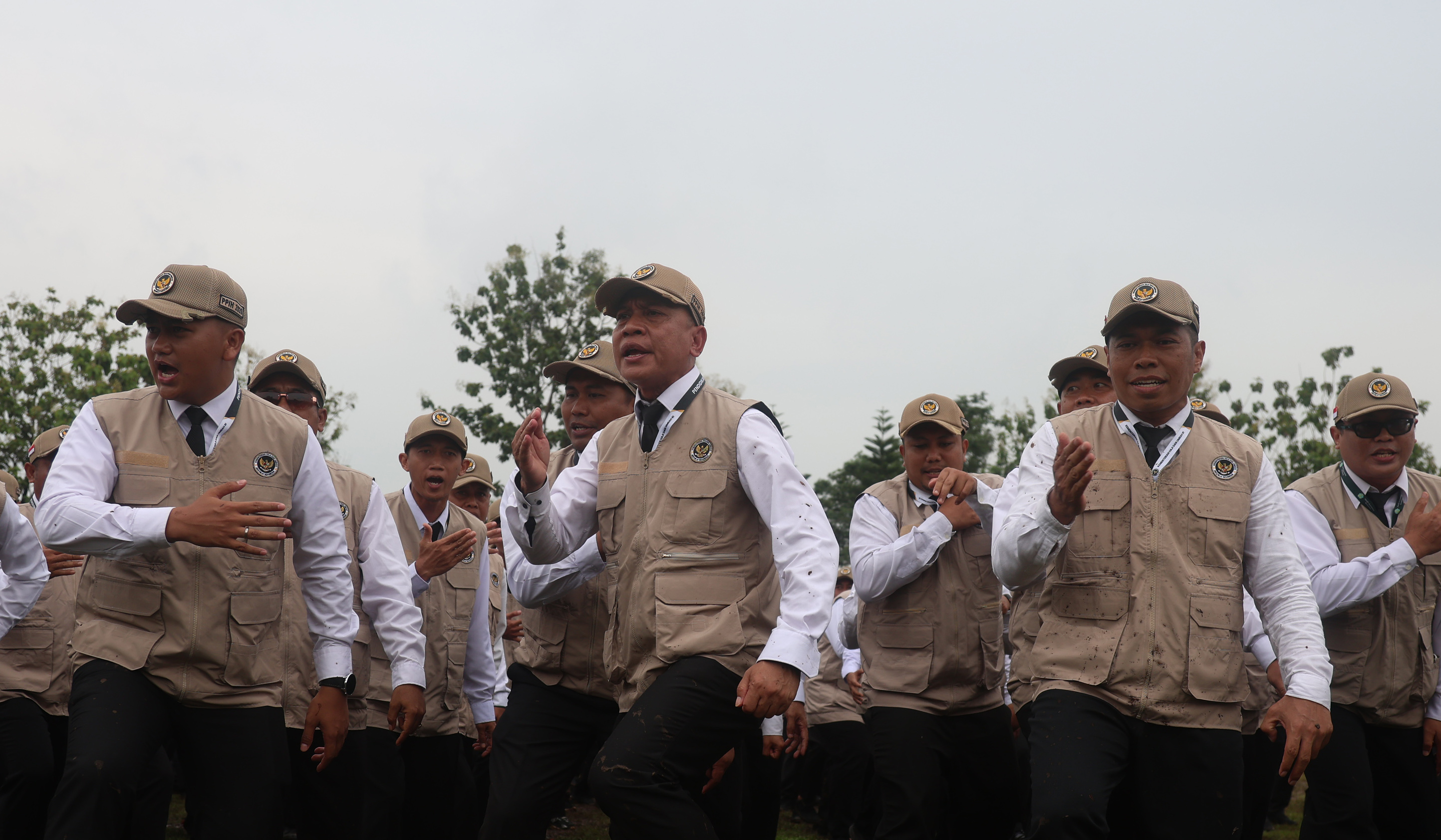 Peserta mengikuti penutupan diklat PPIH Arab Saudi 2026. (Agus Priatna/SinPo.id)