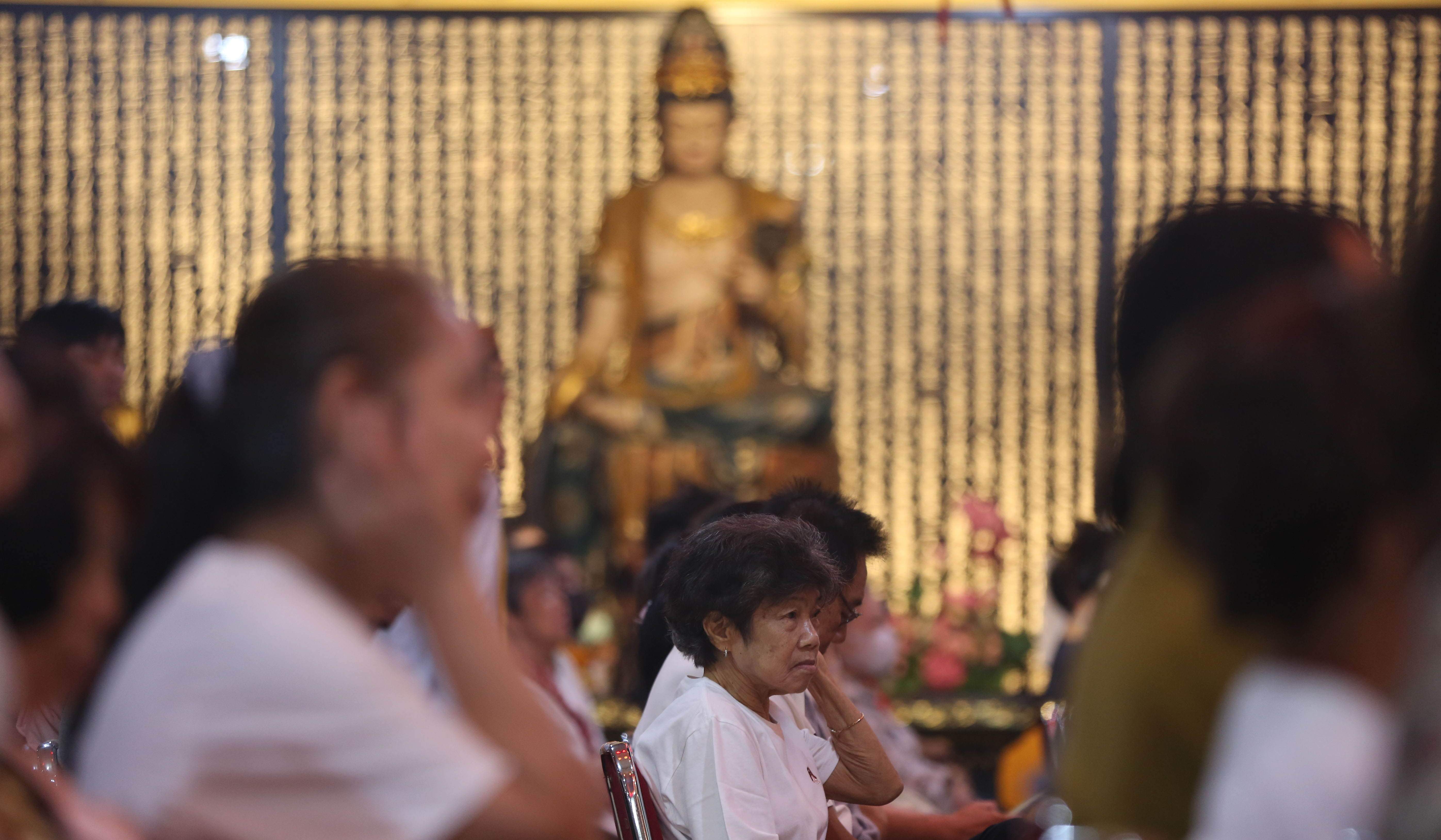 Peringatan Tri Suci Waisak di Wihara Ekayana Arama, Jakarta. (Agus Priatna/SinPo.id)