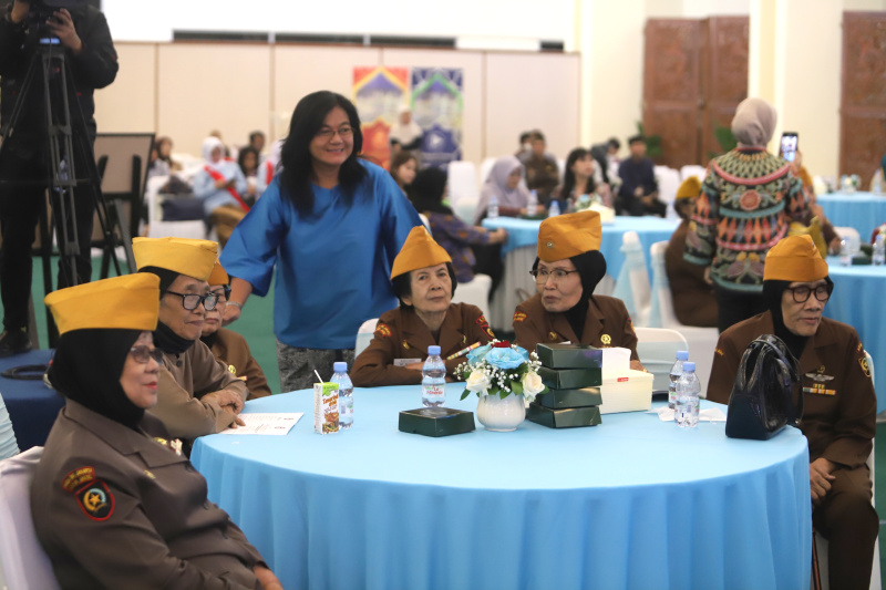 Peresmian Cap Telapak Tangan Kedua Wanita Pejuang 45 (Ashar/SinPo.id)