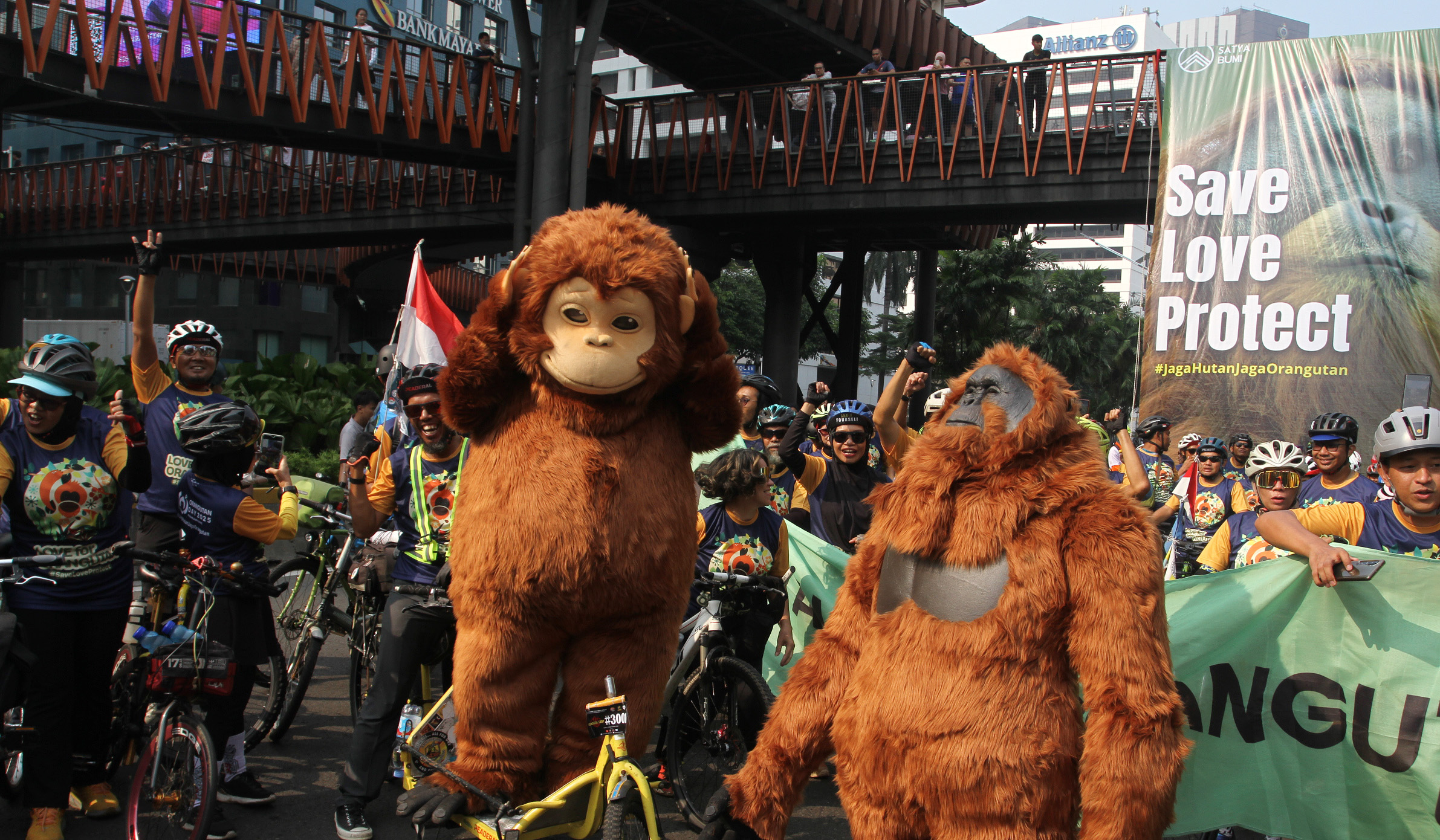 Aksi hari orangutan sedunia di Jakarta. (Agus Priatna/SinPo.id)