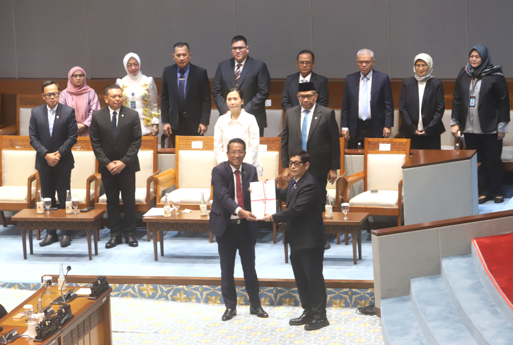 DPR dalam peringati Hari Kartini, Sahkan RUU PPRT menjadi UU (Ashar/SinPo.id)