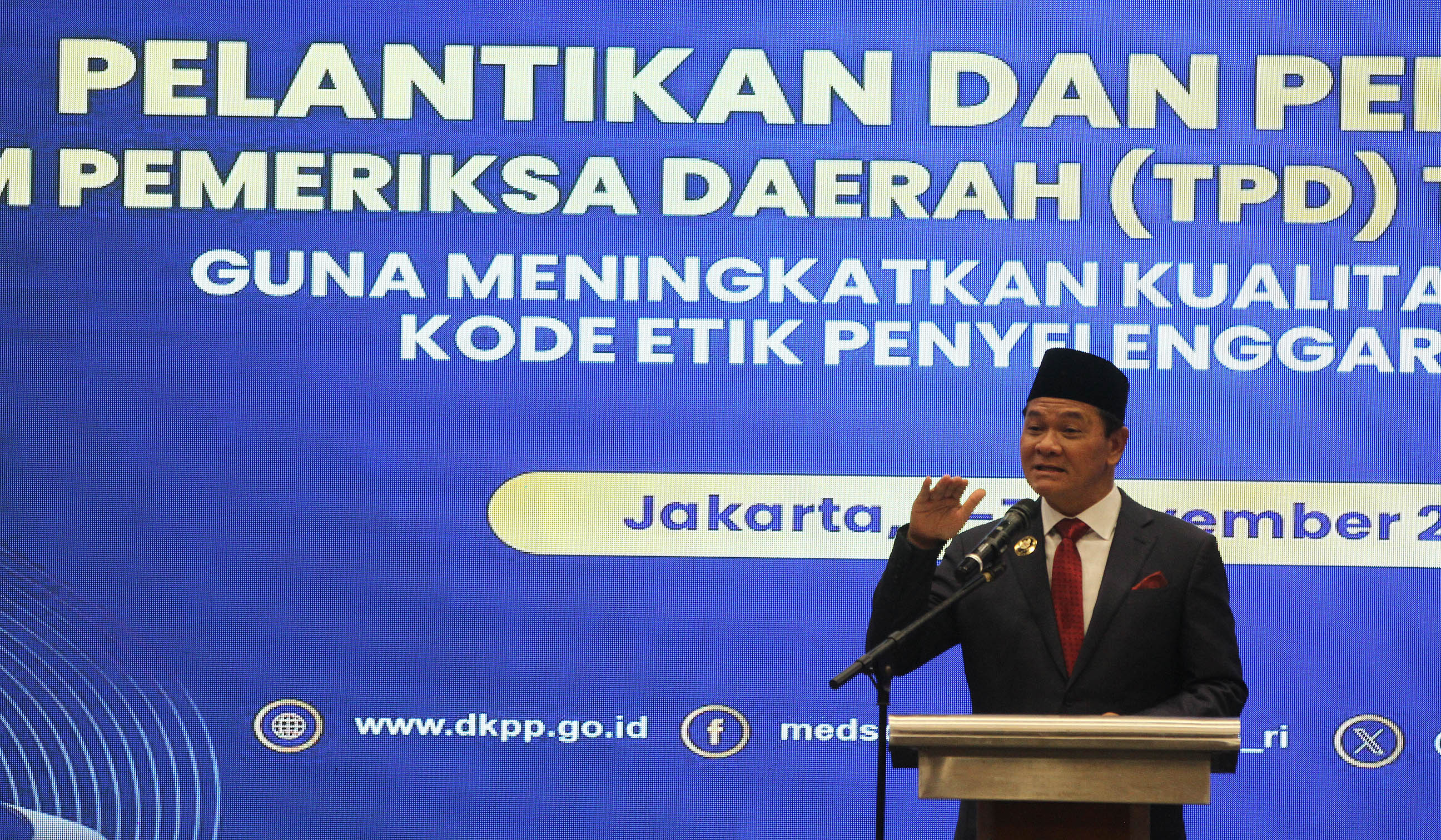 DKPP gelar pelantikan TPD. (Agus Priatna/SinPo.id)