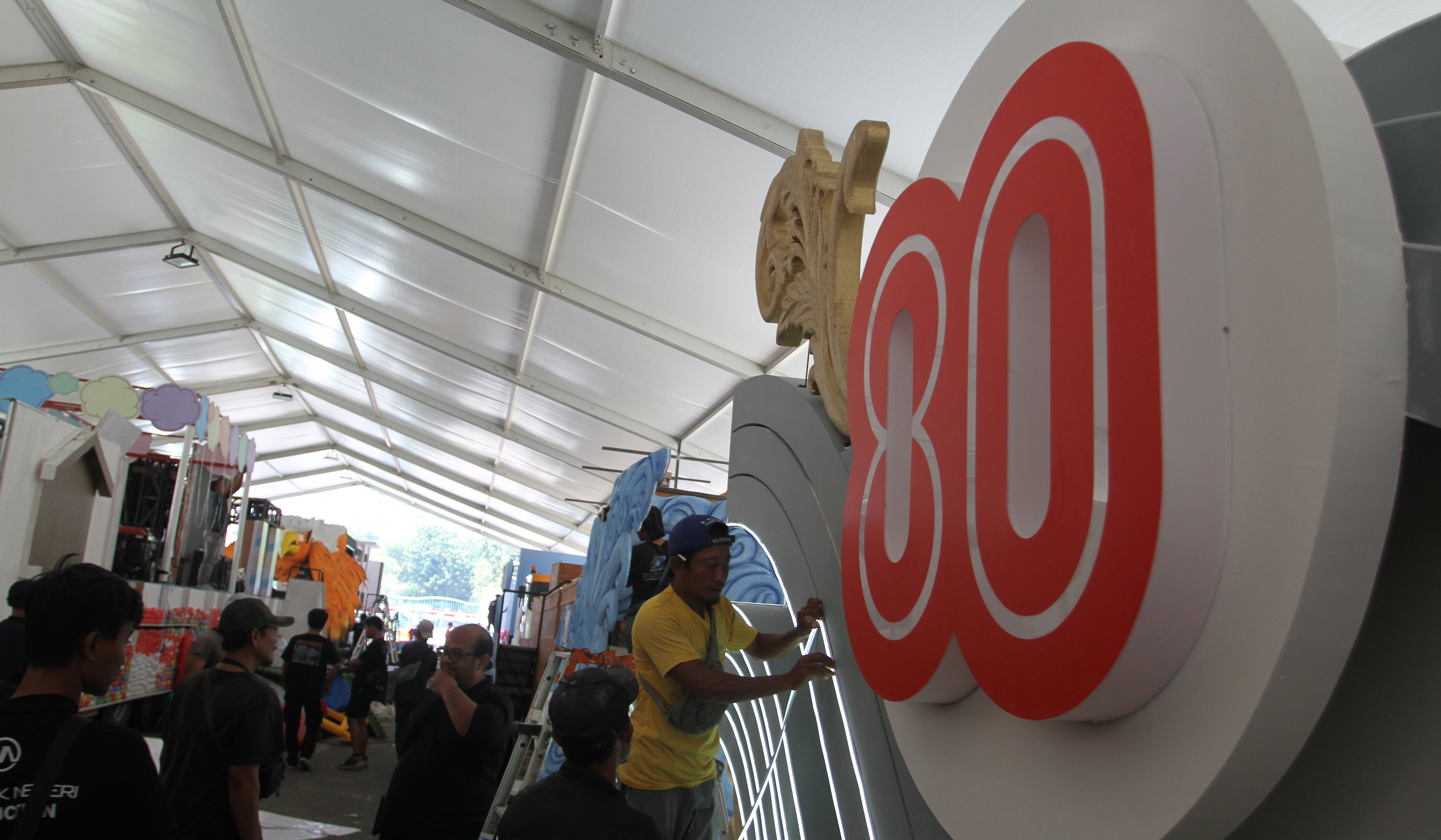 Persiapan Karnaval Kemerdekaan. (Agus Priatna/SinPo.id)