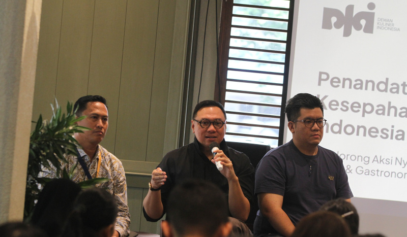 PHM Hotel dan Kemempar serta Kemenekraf melakukan MoU untuk kemajuan sektor kuliner (Ashar/SinPo.id)