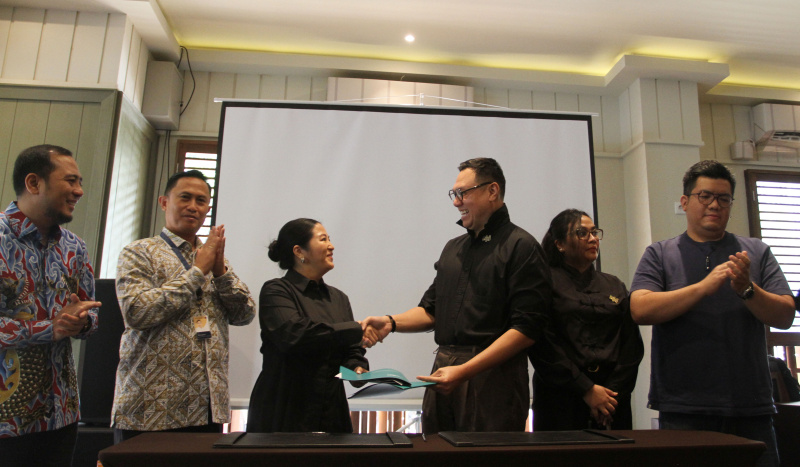 PHM Hotel dan Kemempar serta Kemenekraf melakukan MoU untuk kemajuan sektor kuliner (Ashar/SinPo.id)