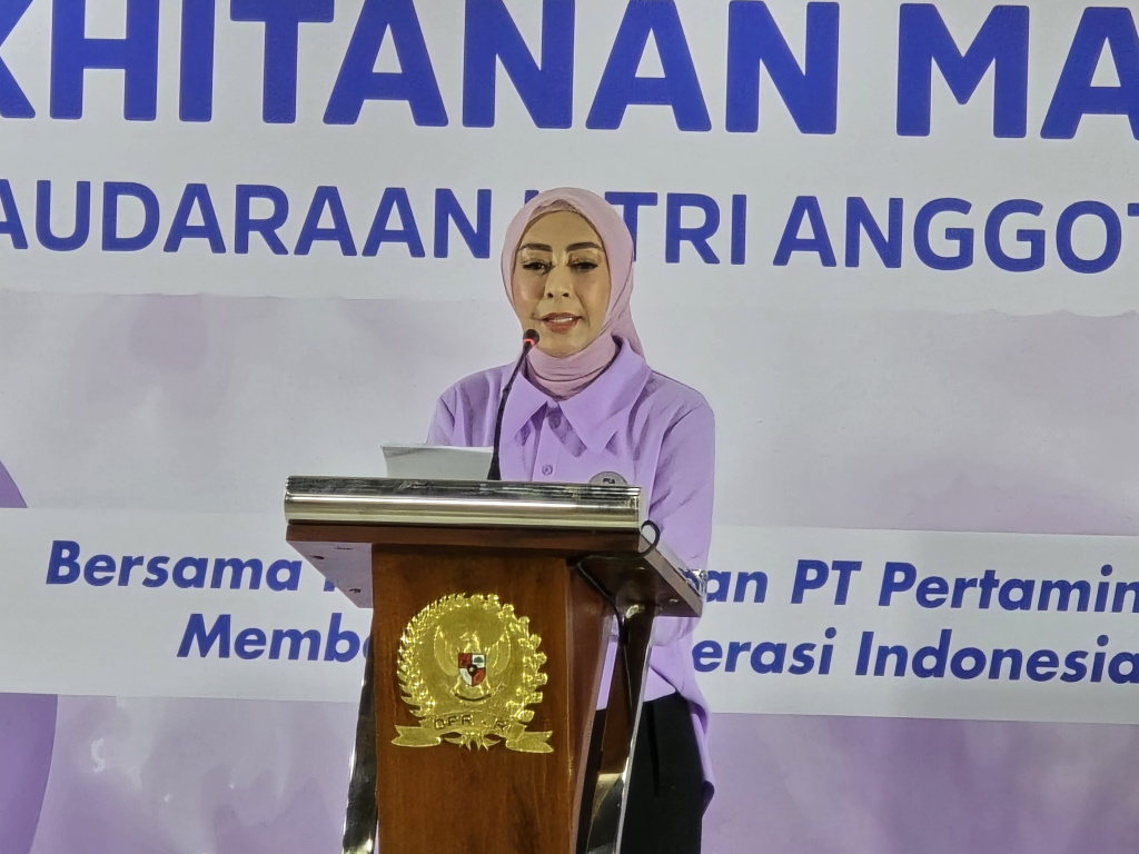Persaudaraan Istri Anggota (PIA) DPR RI menggelar Khitanan massal dalam rangka peringatan HUT ke-80 DPR RI (Ashar/SinPo.id)