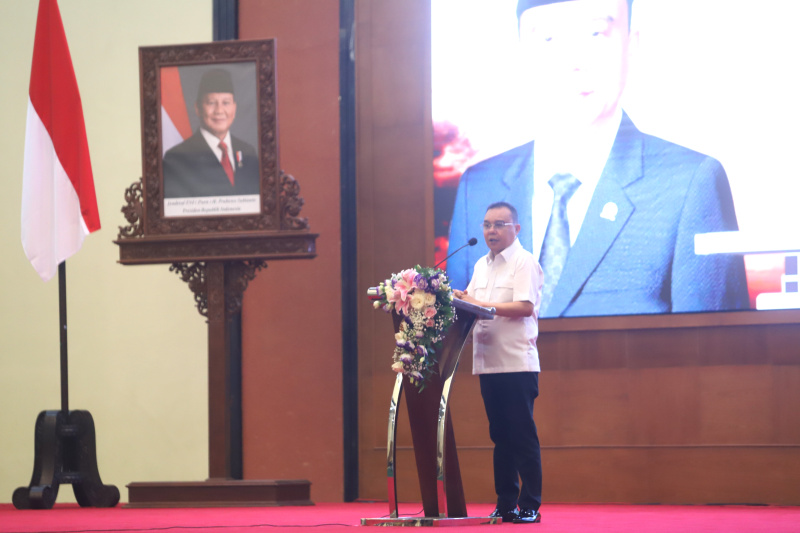 Wakil Ketua DPR RI Prof Sufmi Dasco Ahmad menggelar acara silahturahmi dengan para Federasi Serikat Kerja Buruh di Gedung Nusantara IV (Ashar/SinPo.id)